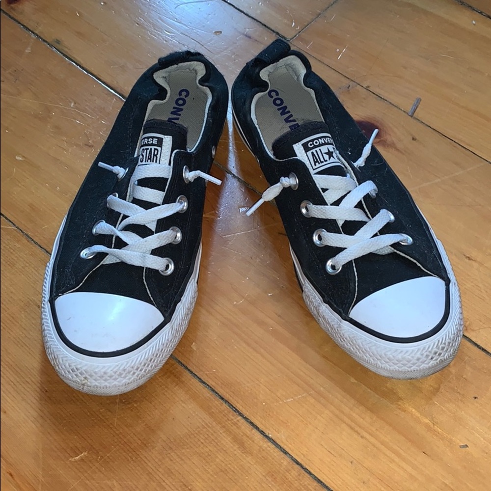 Black low top converse